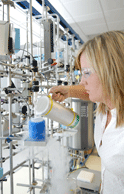 Analyst in lab